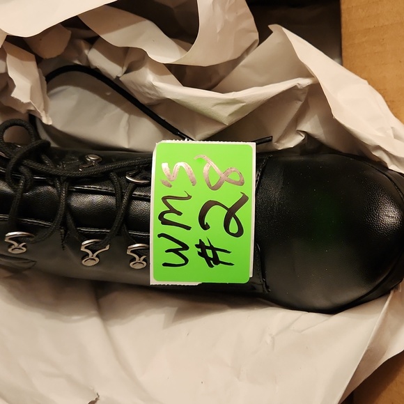 Adrienne Vittadini Trailer Black Leather Block Heel Lace-Up Boots Size 10 M - Picture 13 of 13